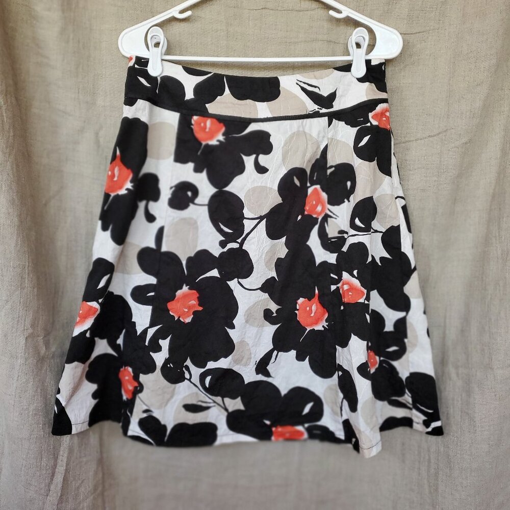 P. LUCA MILANO sz 10 cotton textured black, red,  creamfloral A- line skirt